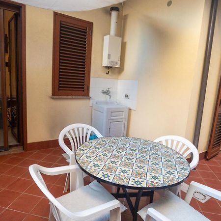 אנלציט Corallo Holiday House Acitrezza מראה חיצוני תמונה