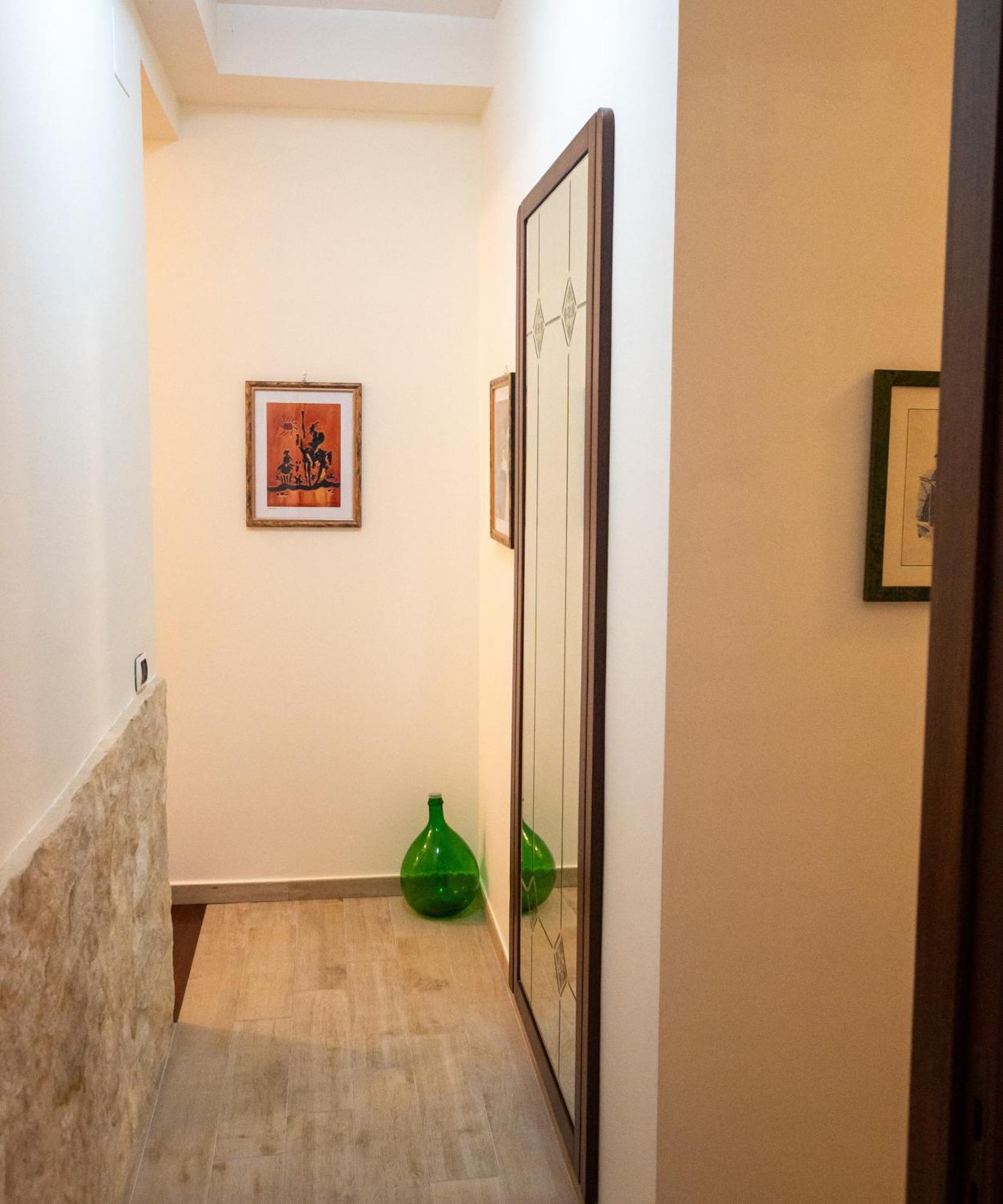 אנלציט Corallo Holiday House Acitrezza מראה חיצוני תמונה